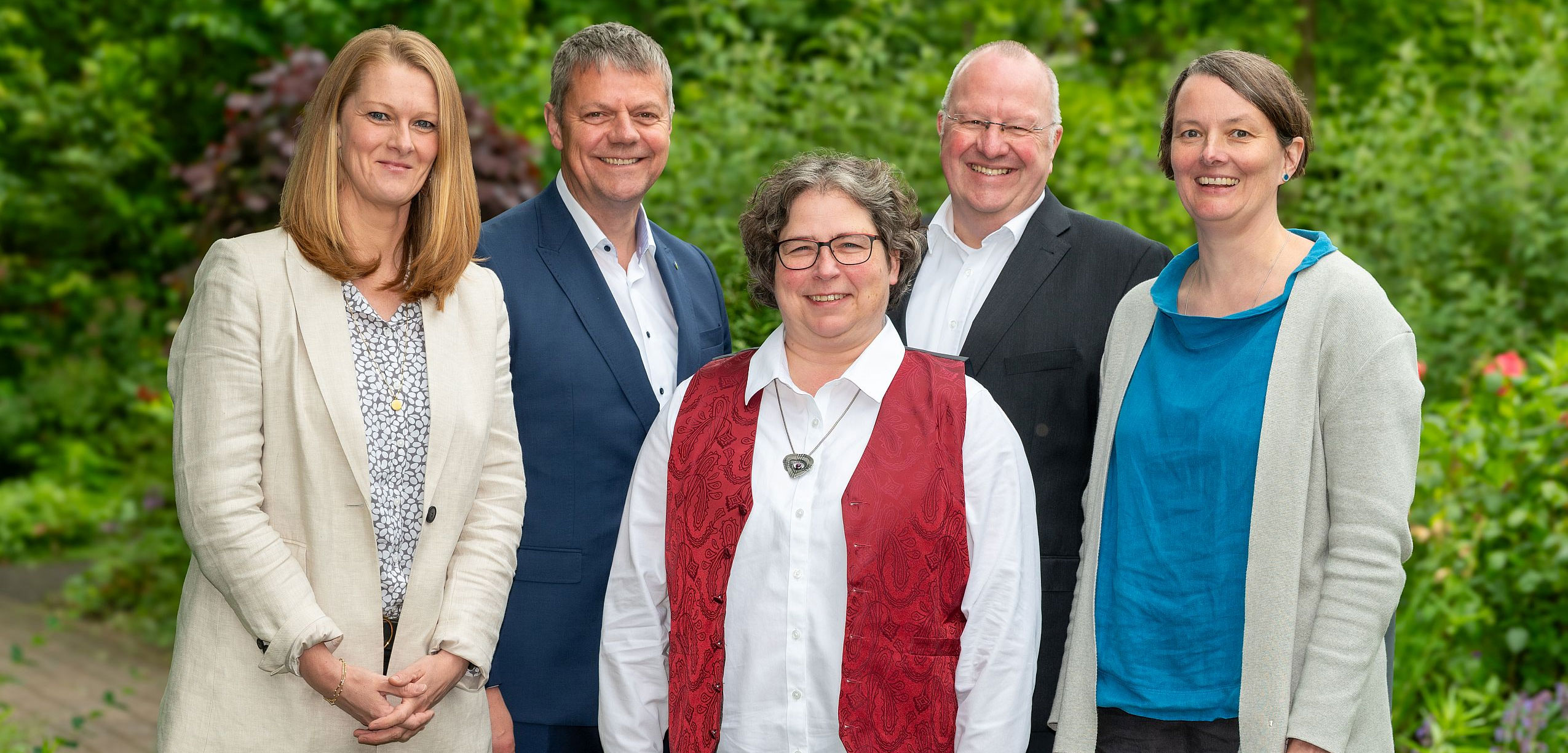 Gruppenbilder der 5 Direktionsmitglieder